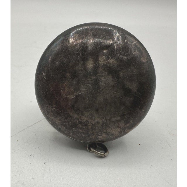 Antique Art Nouveau Silver Snuffbox with Floral Decoration in Relief on the Lid, 1890s For Sale - Image 12 of 13