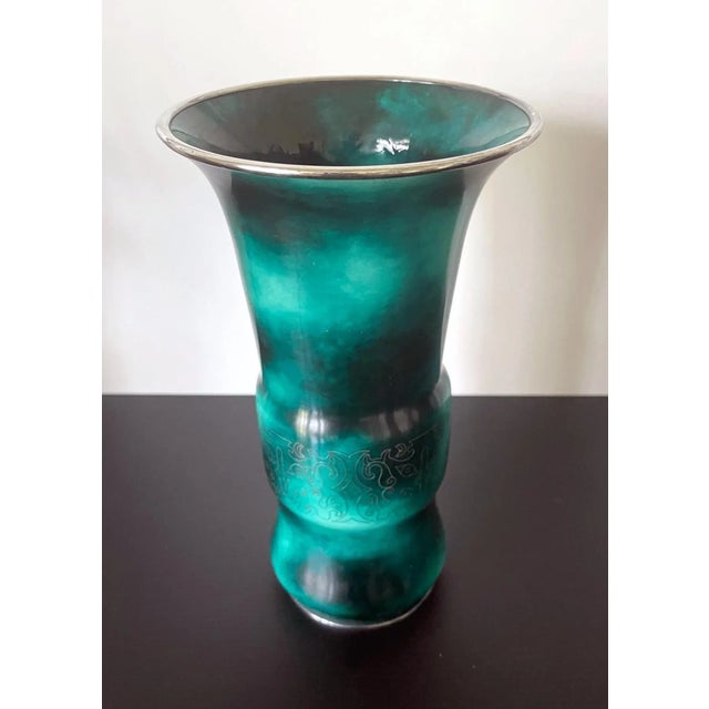 Green Japanese Cloisonne Vase with Silver Inlays by Ando Jubei For Sale - Image 8 of 12
