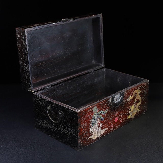 Zitan Wood Box Inlaid With Mother-of-Pearl Dragon & Phoenix For Sale In Los Angeles - Image 6 of 10