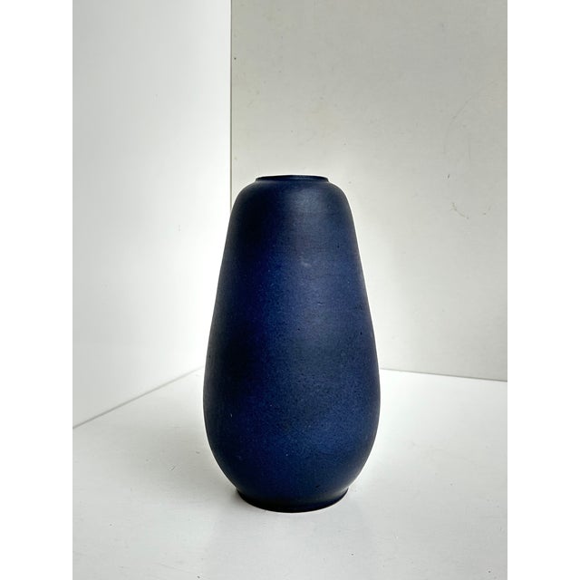 Vintage Studio Ceramic Vase in Matte Midnight Blue by Andreas Kastl, Germany, 1950s For Sale - Image 9 of 13