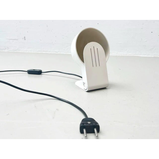 Space Age Italian Table Lamp from Guzzini, 1970s For Sale - Image 6 of 17