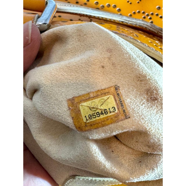 Animal Skin Chanel Patent CC Perforated Tote Bag , Vintage Orange Beach Bag For Sale - Image 7 of 18