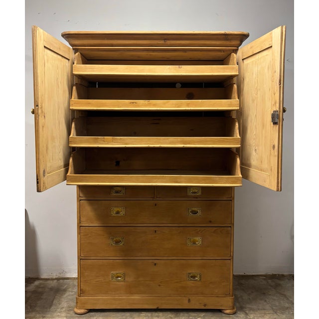 English 19th Century English Pine Linen Press For Sale - Image 3 of 9