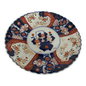 19th Century Japanese Scalloped Imari Porcelain Dish