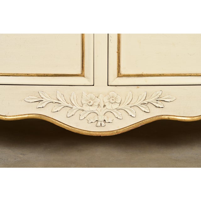 Kindel Furniture French Provincial Louis XV Cream Lacquered and Gold Gilt Dresser, 1970s For Sale - Image 13 of 18