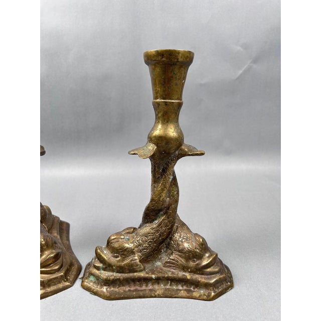 Rococo 1920s Pair of Mottahedeh Brass Serpentine Dolphin Koi Fish Candlestick Holders For Sale - Image 3 of 6