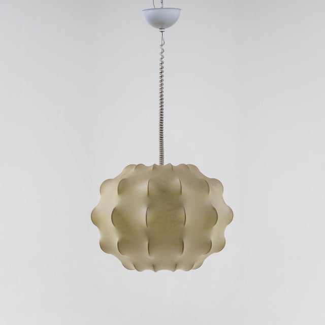 Cocoon Pendant Lamp in the style of Tobia Scarpa, Italy 1960s For Sale - Image 9 of 9