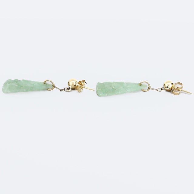 Vintage Chinese 14k Gold & Carved Jadeite Dangle/Drop Earrings For Sale - Image 9 of 14