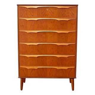 1950s Trekanten–Hestbæk 6 Drawer Teak Dresser Designed by Claus Okholm For Sale