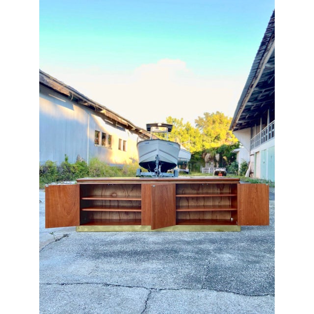Late 20th Century Credenza or Sideboard in Maple Root Burl + Brass Inlay | Late 20th Century in the Style of Stanley Jay Friedman for Brueton For Sale - Image 5 of 12
