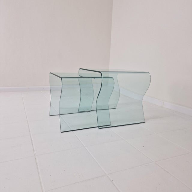 1990s Tango Glass Nesting Table Set by Fabio Di Bartolomei for Fiam Italia, Set of 2 For Sale - Image 5 of 15