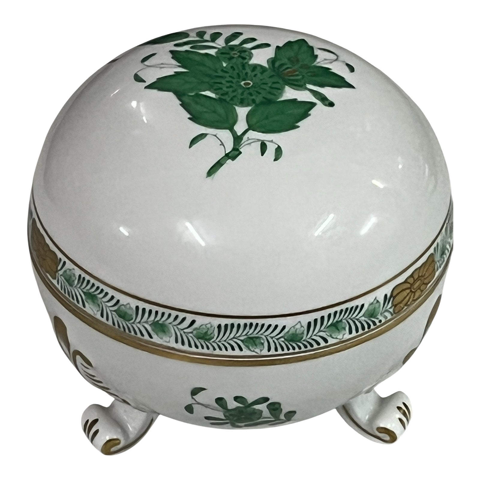 Herend 花柄陶器製菓子入れ Mid 20th Century Herend Green Chinese Bouquet Round Porcelain
