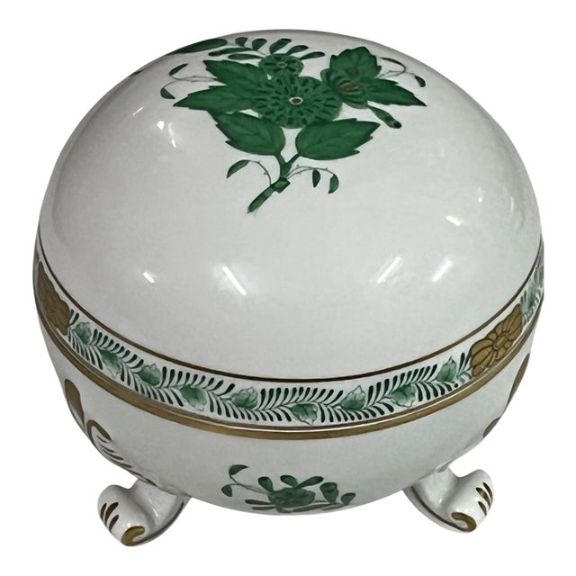 Mid 20th Century Herend Green Chinese Bouquet Round Porcelain Lidded Trinket Box Candy Dish For Sale