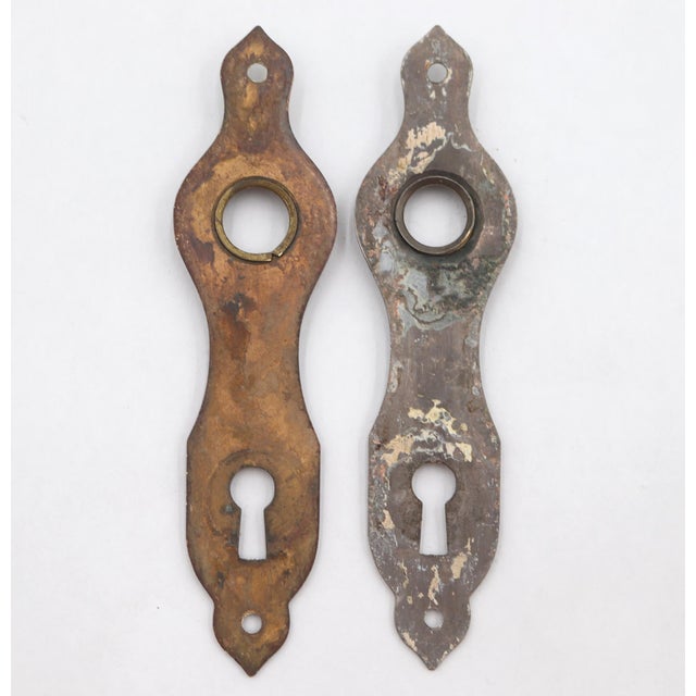 Mid 20th Century Traditional Brass Passage Door Knob Set For Sale - Image 9 of 9