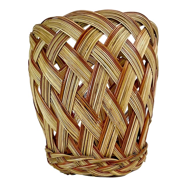 Mid-Century Boho Coastal Loop Weave Petite Pencil Reed Wastebasket For Sale