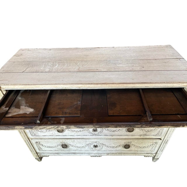 Ivory 19th Century Bleached Oak Flemish Chest of Drawers For Sale - Image 8 of 12