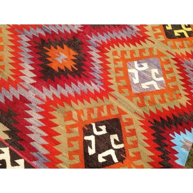 Vintage Turkish Kilim Rug - 5′4″ × 9′ For Sale - Image 5 of 8