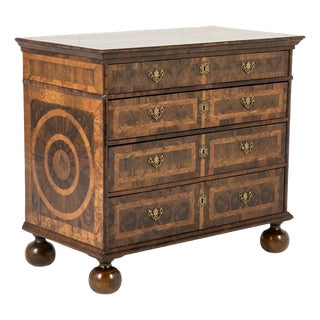Antique Dutch Oyster-Veneered Walnut Chest of Drawers, 1600s For Sale