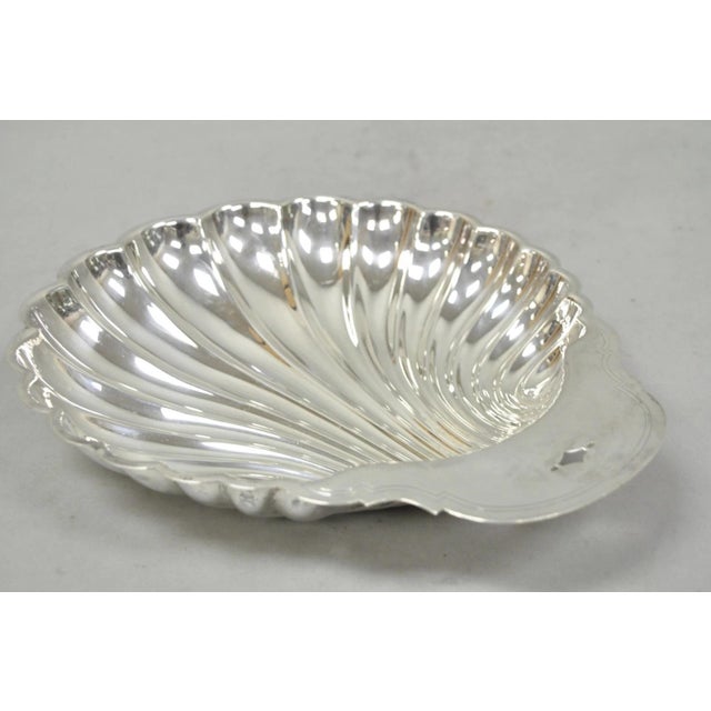 Metal Vintage Mid Century Modern Wm Rogers Silver Plated Clam Shell Serving Dish For Sale - Image 7 of 9