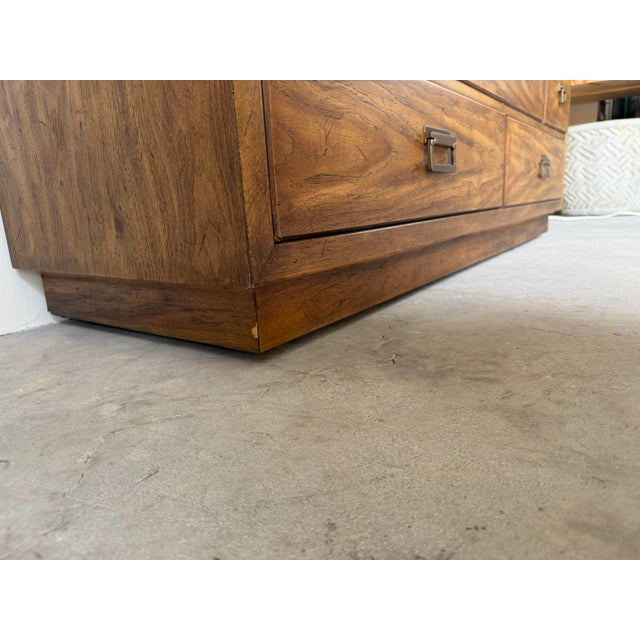 1970s Mid-Century Modern Drexel Solid Pecan 7-Drawer Dresser For Sale - Image 11 of 12