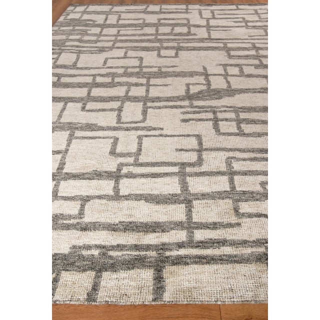 Transitional Exquisite Rugs Aldridge Hand-Knotted New Zealand Wool & Bamboo Silk Silver/Gray Rug-9'X12' For Sale - Image 3 of 7