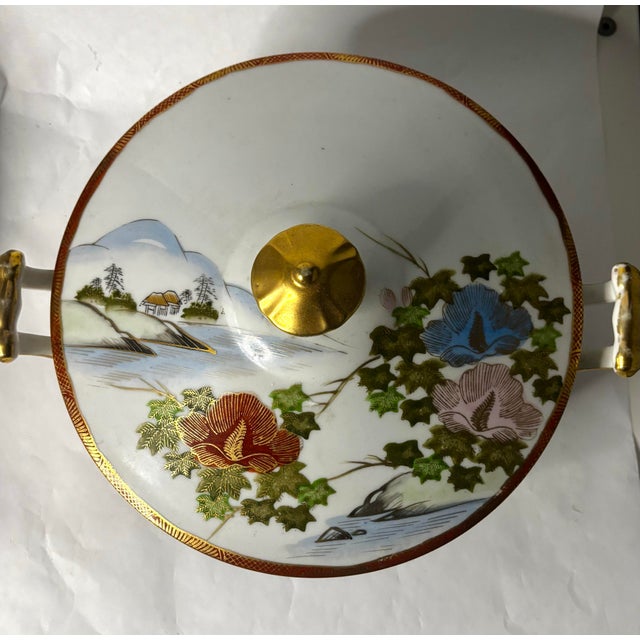 Japanese 1950s j.b. Betson’s Hand-Painted Japanese Porcelain Covered Serving Dish For Sale - Image 3 of 6