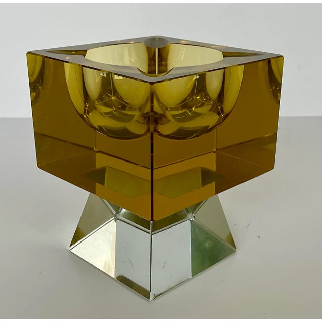Mid-Century Modern Vintage Mid-Century Modern Citron Crystal Cube Pedestal Ashtray For Sale - Image 3 of 6