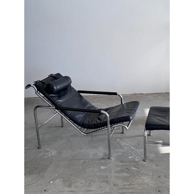 The armchair features an adjustable backrest and can be used both as a seat and a recliner. This variable ergonomics is...