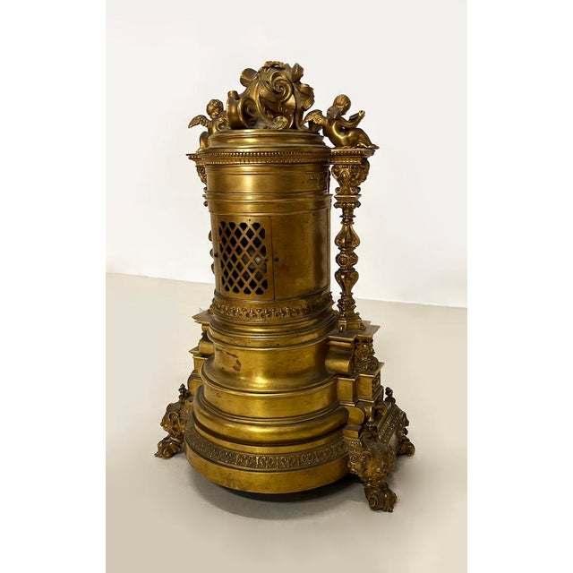 Gold French Gilt Bronze Clock, 1820-1850 For Sale - Image 8 of 10