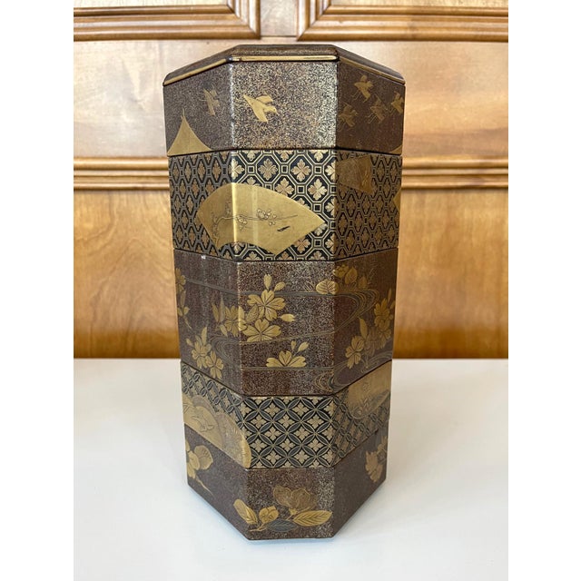 Japanese Maki-e Lacquer Stack Box Jubako For Sale - Image 4 of 18