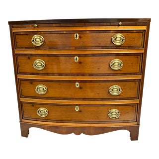 Hickory Manufacturing Company Bow Front 4 Drawers Pull Out Tray Brass Hardware Bachelor Chest Dresser For Sale