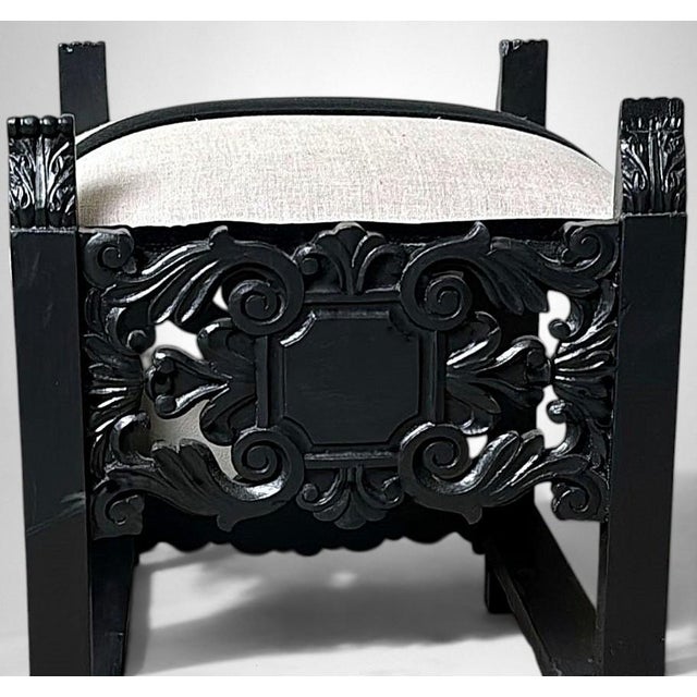 Black Late 19th Century Italian Neo-Renaissance Style Bench Carved Wood and Linen Blend and Velvet For Sale - Image 8 of 18