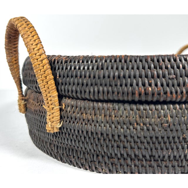 Textile Native American Style Hand-Woven Lidded Basket, Early 20th Century For Sale - Image 7 of 10