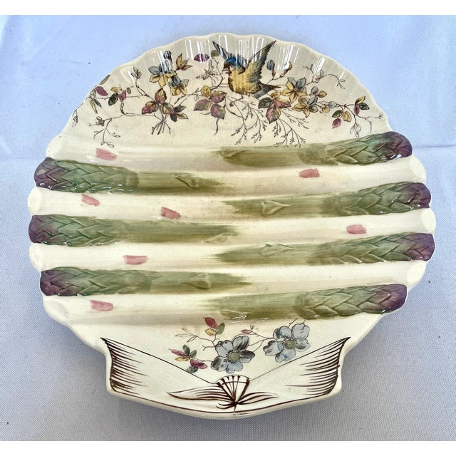 1890s English Majolica Shell Shape Asparagus Plate For Sale - Image 9 of 12