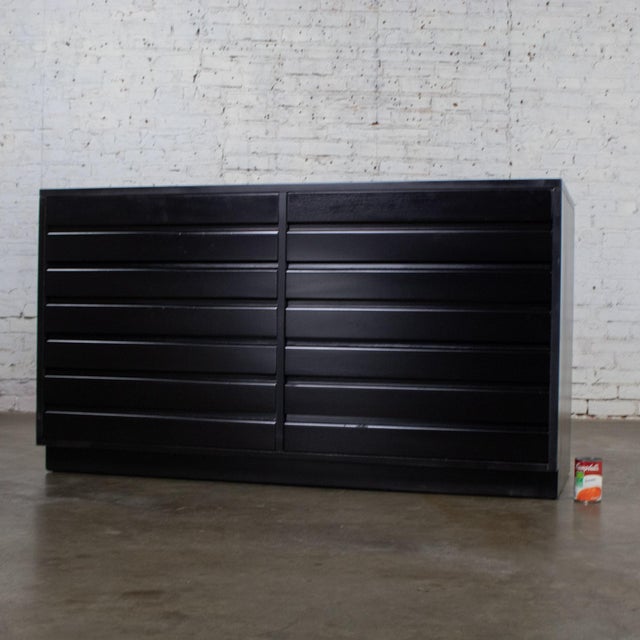 Mid-20th Century MCM Dresser by Sligh Furniture Cross Country Line With Black Painted Frame For Sale - Image 18 of 18