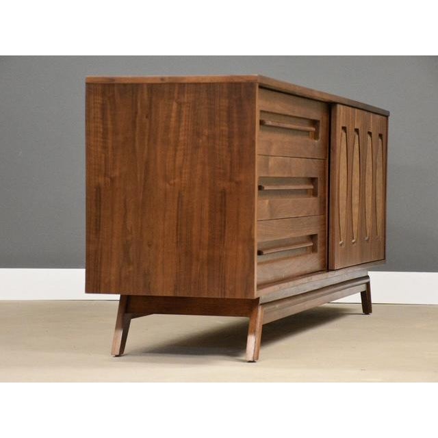 Mid-Century Modern 1960s Refinished Walnut and Burl Long 78” Dresser by Young Manufacturing For Sale - Image 3 of 9