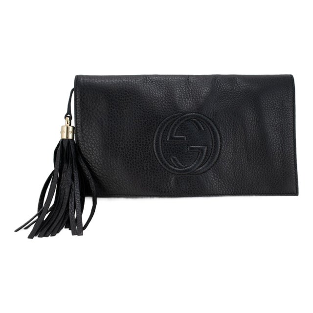 Gucci Soho Gg Black Pebbled Calfskin Leather Tassel Flap Clutch Bag For Sale