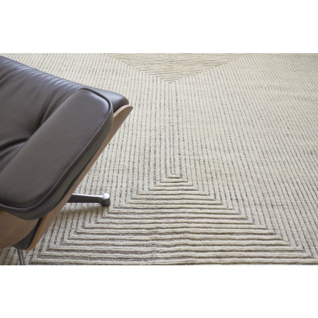 Exquisite Rugs Crescent Hand-Knotted New Zealand Wool Ivory Rug-8'X10' For Sale In Los Angeles - Image 6 of 8