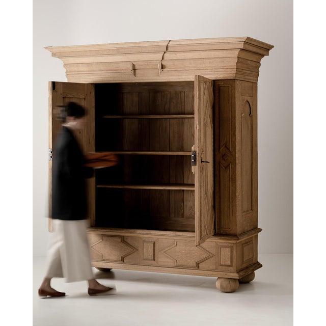 19th Century Oak Baroque Cabinet For Sale - Image 4 of 18