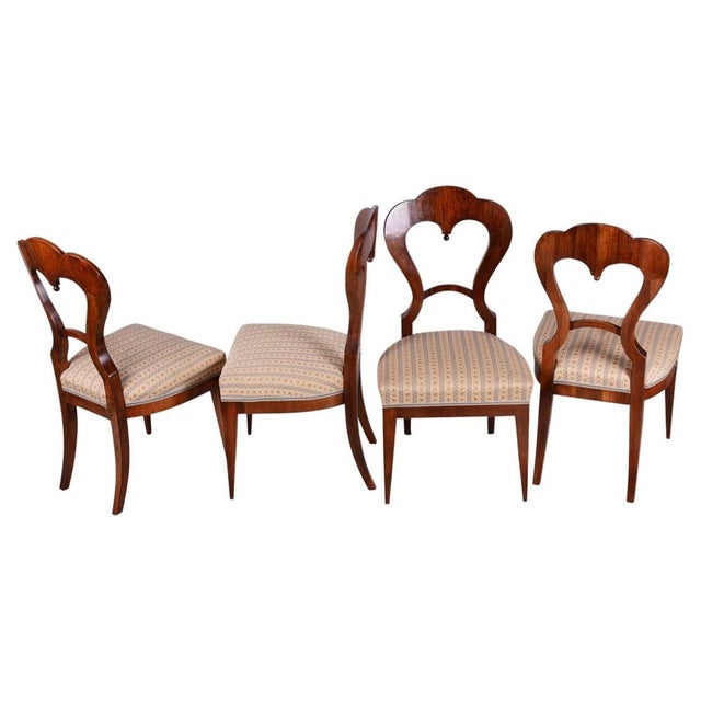 Biedermeier Chairs in Walnut, Austria, 1830s, Set of 4 For Sale - Image 14 of 14