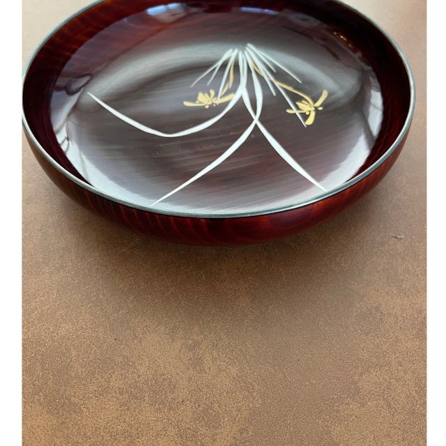 Paint 1960s Zohiko Kyoto 9" Japanese Lacquerware Maki-e Orchid Wood Tray Showa For Sale - Image 7 of 8