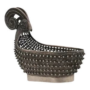 Vintage Silver Scrolling Filigree Pattern Kovsh