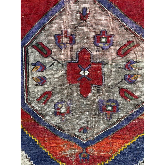 Pretty early 20th century Turkish Anatolian rug with nice geometrical and stylized designs and beautiful natural colours,...