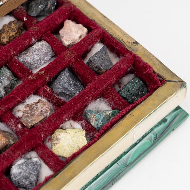 Antique Victorian Malachite Stone Box with Natural Mineral Samples, 1880 For Sale - Image 6 of 18