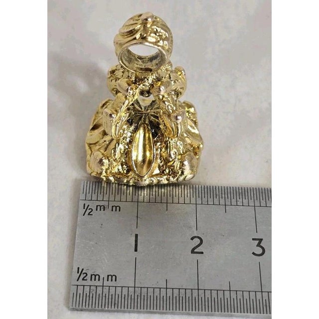 Mid-Century 9ct Yellow Gold Seal Novelty Charm, London, 1970 For Sale - Image 14 of 15