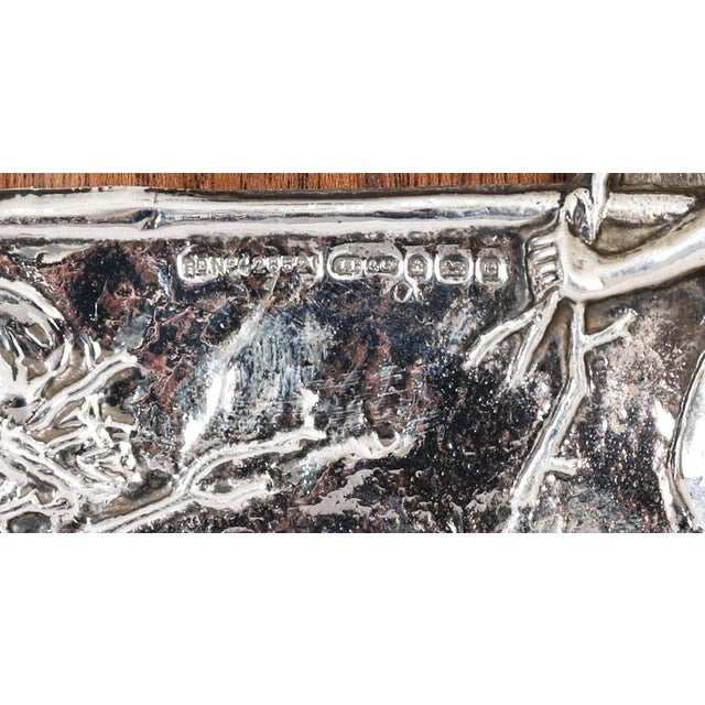Antique 20th Century Edwardian Sterling Silver Hiawatha Photo Frame from J. Blanckensee & Co. For Sale - Image 6 of 13