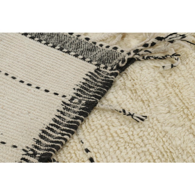 Cream Rug & Kilim’s Moroccan Style Rug in White and Black Tones For Sale - Image 8 of 8