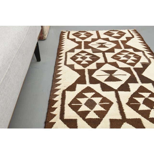 1970s 1970s Turkish Oushak Handmade Wool Cotton Beige Runner Rug For Sale - Image 5 of 7