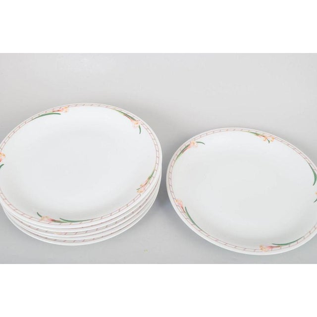 Set of six dinner plates from Rörstrand Fleur. Elegant set consisting of six porcelain dinner plates in the Fleur pattern....