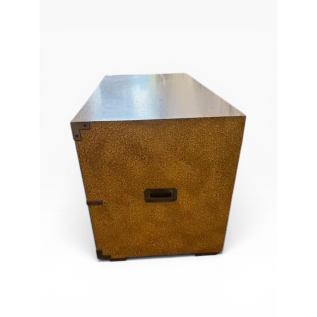 Brown 1970s Henredon Campaign-Style Chest of Drawers — Faux Shagreen Finish, Brass Hardware For Sale - Image 8 of 18